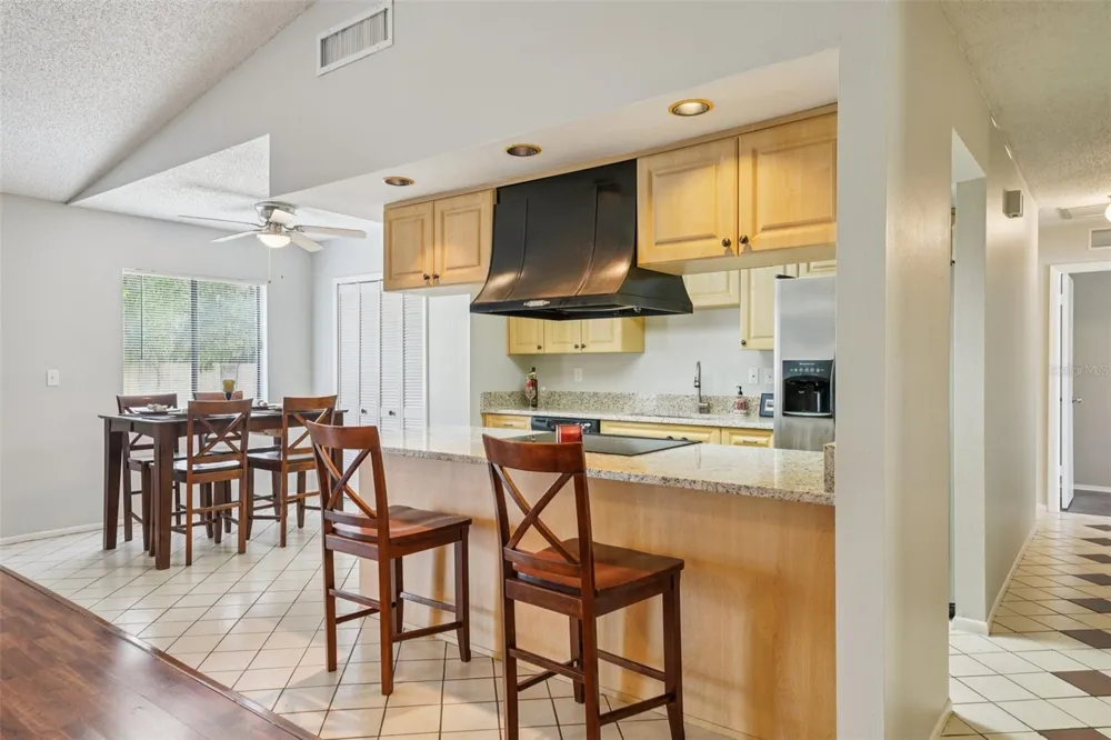 105 LOTUS CIRCLE Safety Harbor, FL 34695
