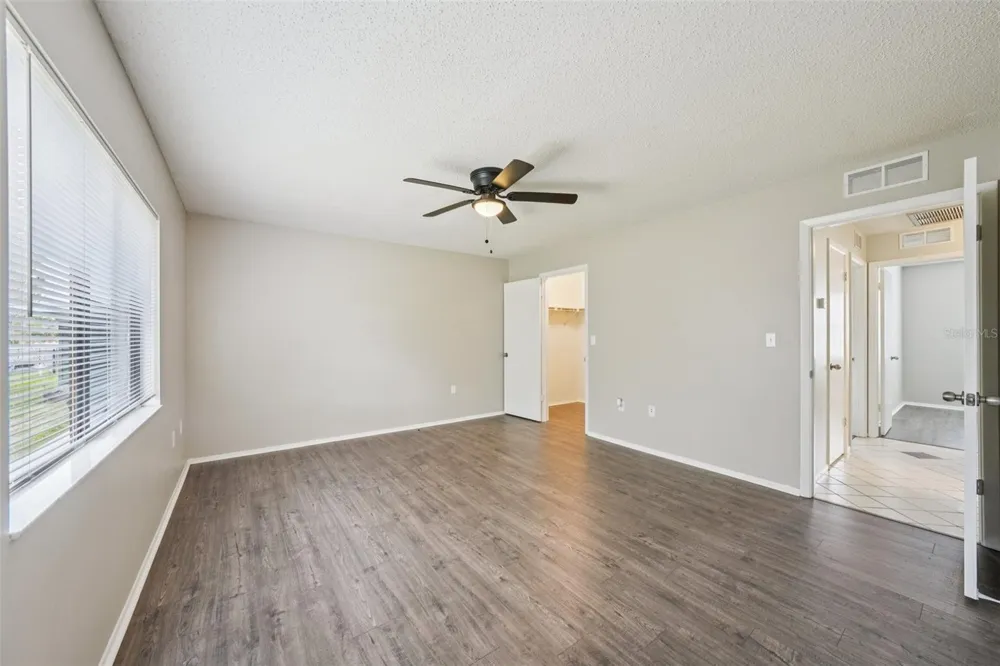 105 LOTUS CIRCLE Safety Harbor, FL 34695