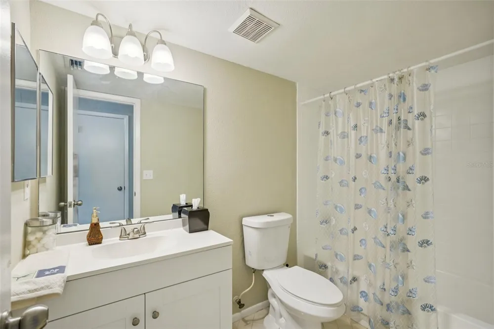 105 LOTUS CIRCLE Safety Harbor, FL 34695