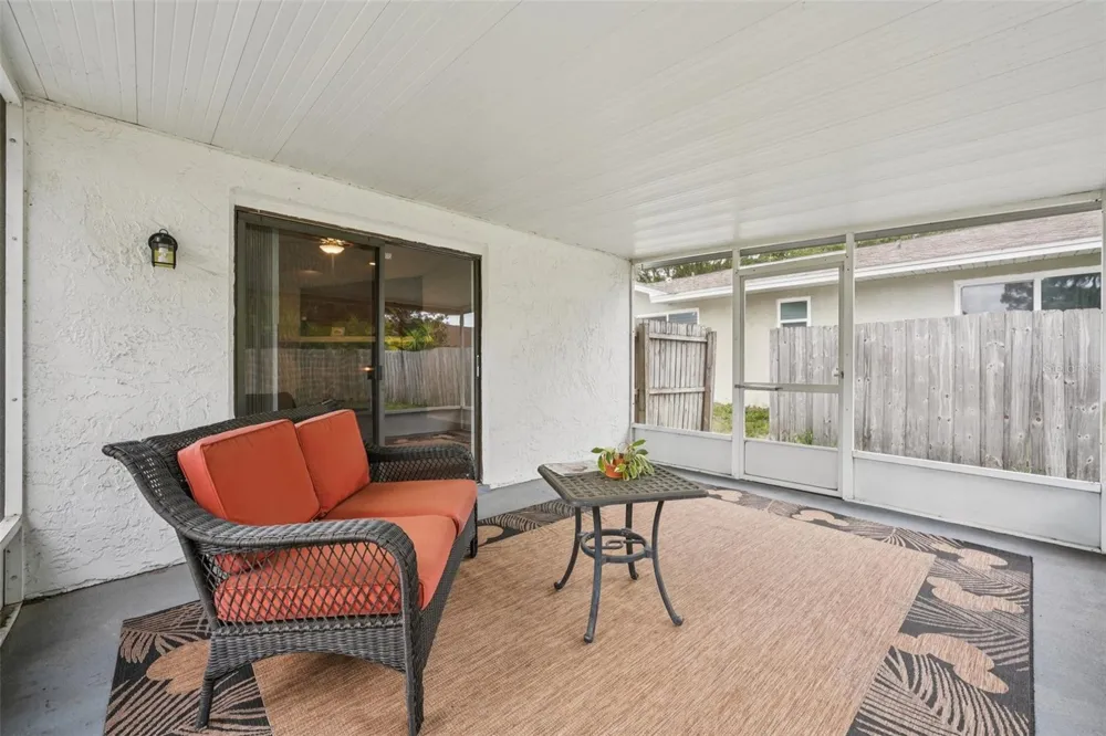 105 LOTUS CIRCLE Safety Harbor, FL 34695