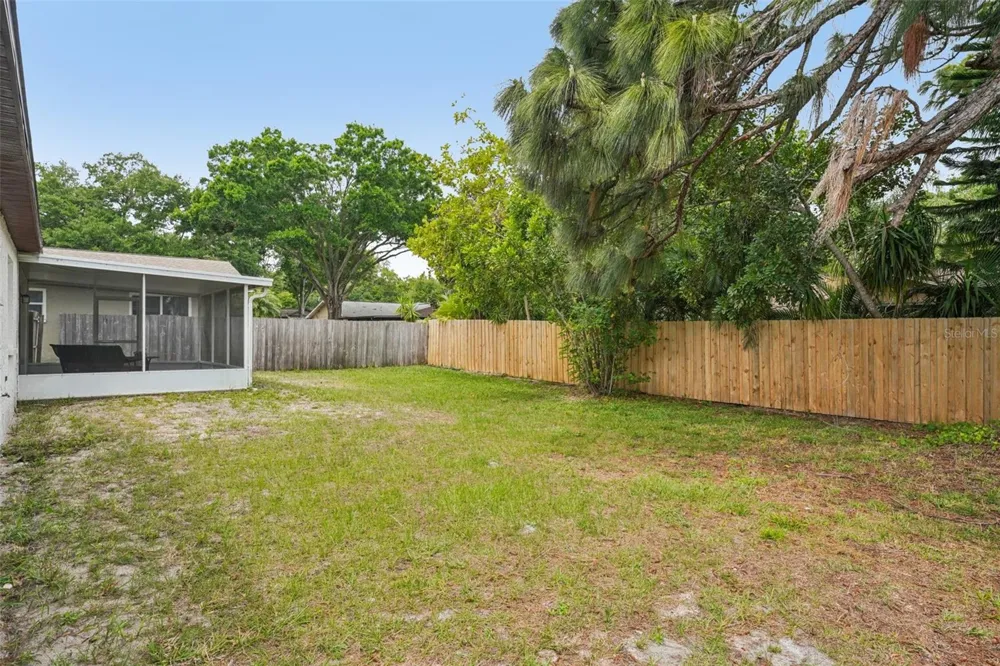 105 LOTUS CIRCLE Safety Harbor, FL 34695