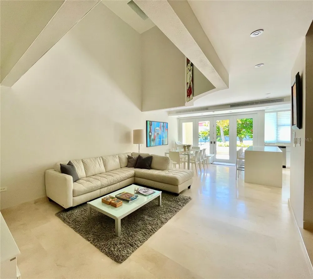 14 PENINSULA  DE SAN JUAN STREET Humacao, PR 00791