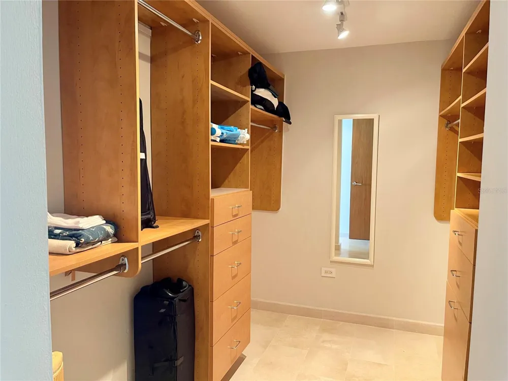 14 PENINSULA  DE SAN JUAN STREET Humacao, PR 00791