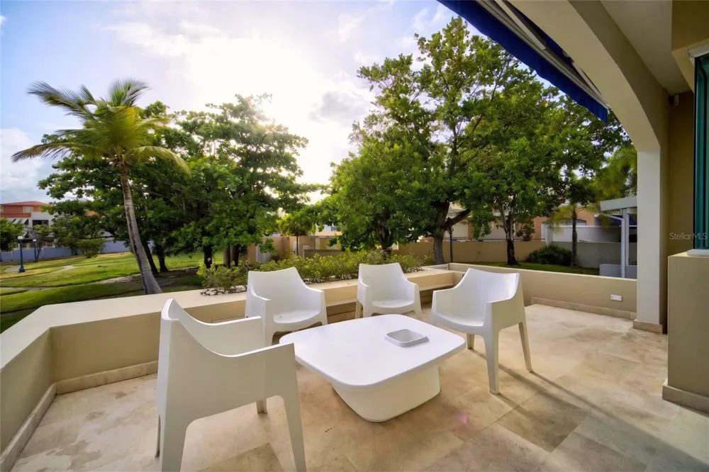 14 PENINSULA  DE SAN JUAN STREET Humacao, PR 00791