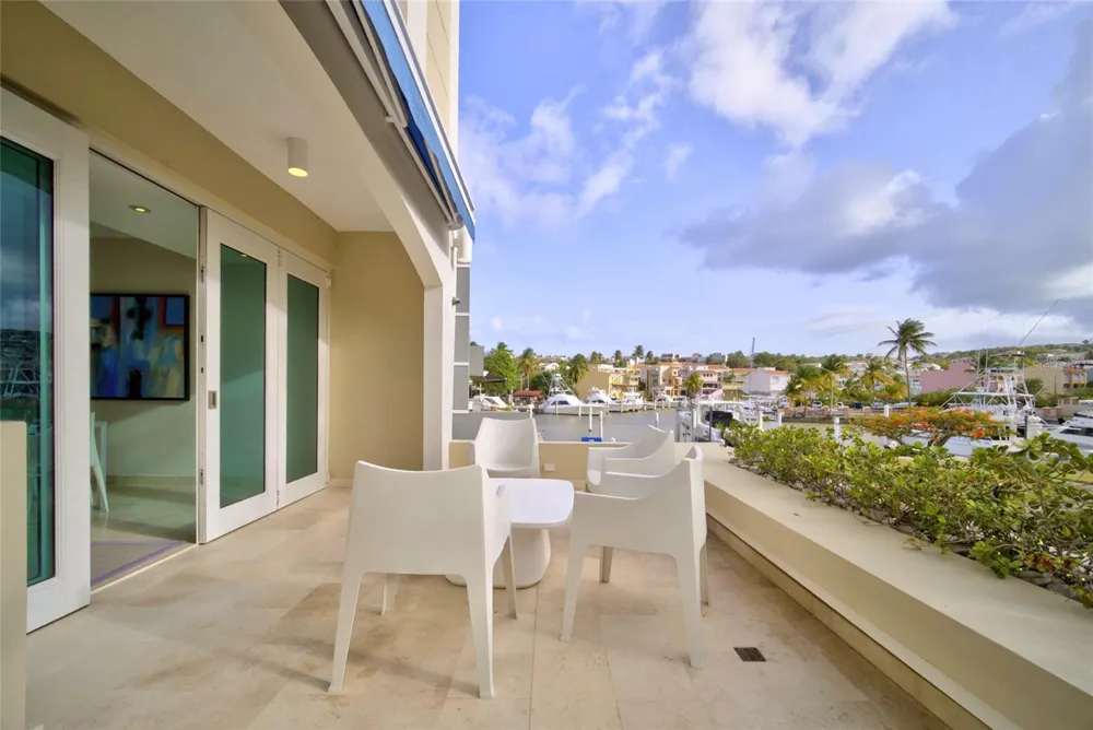 14 PENINSULA  DE SAN JUAN STREET Humacao, PR 00791