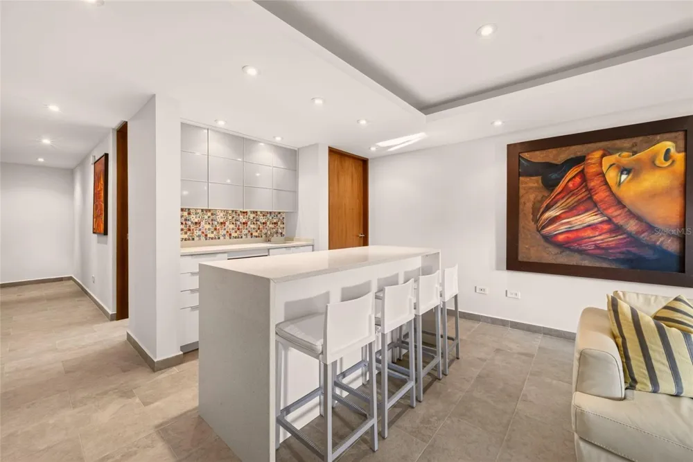 14 PENINSULA  DE SAN JUAN STREET Humacao, PR 00791