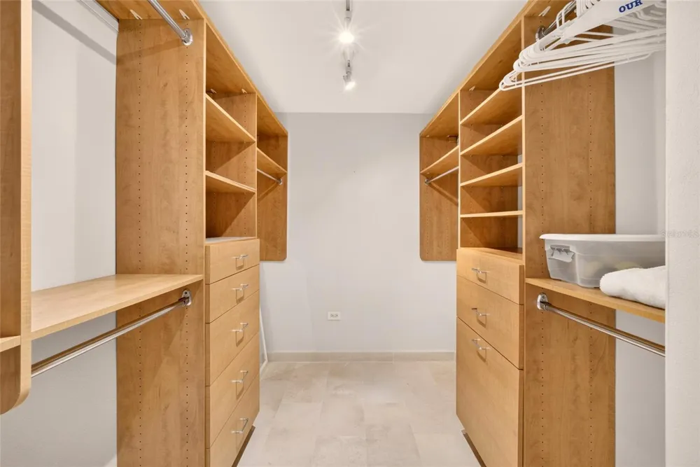 14 PENINSULA  DE SAN JUAN STREET Humacao, PR 00791