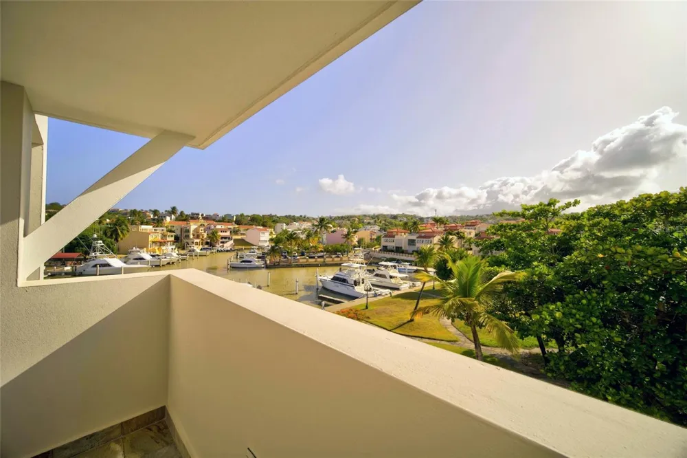 14 PENINSULA  DE SAN JUAN STREET Humacao, PR 00791