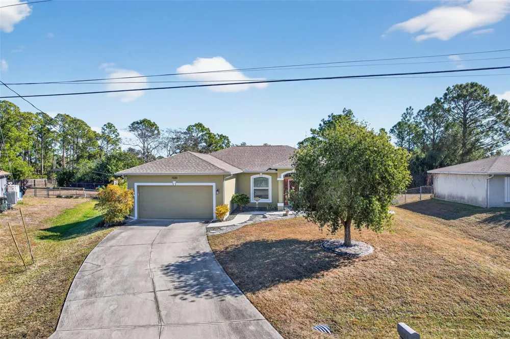 7888 EVINRUDE AVENUE North Port, FL 34291