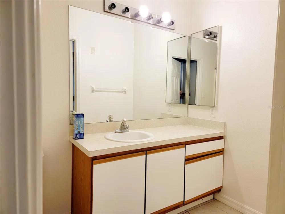 6410 CYPRESSDALE DRIVE #201 Riverview, FL 33578