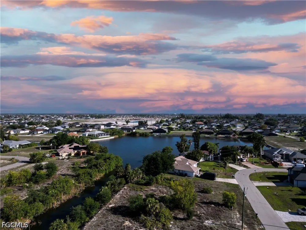 SW 9th Place Cape Coral, FL 33991