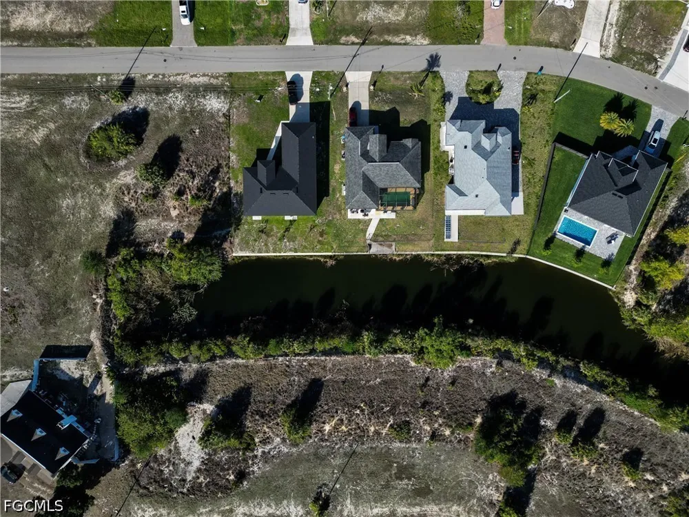 SW 9th Place Cape Coral, FL 33991