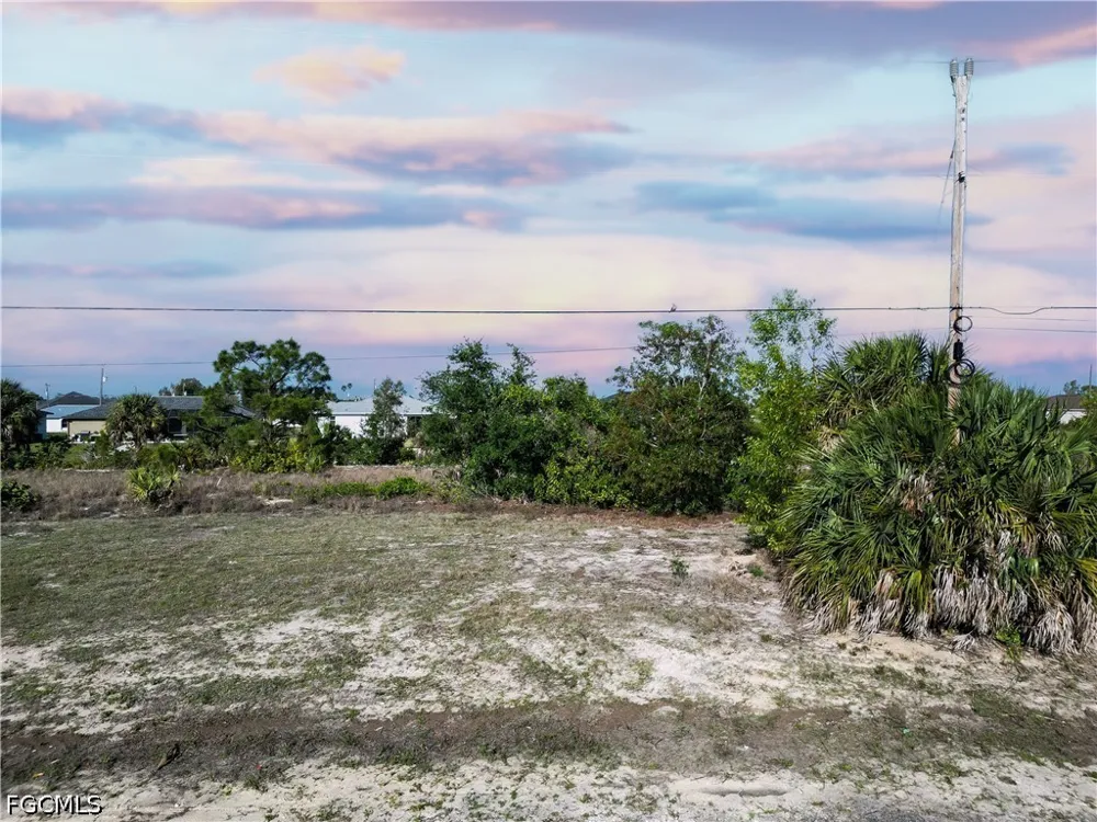 SW 9th Place Cape Coral, FL 33991