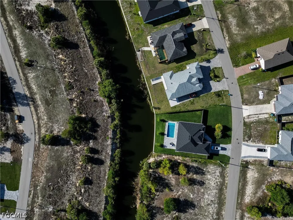 SW 9th Place Cape Coral, FL 33991