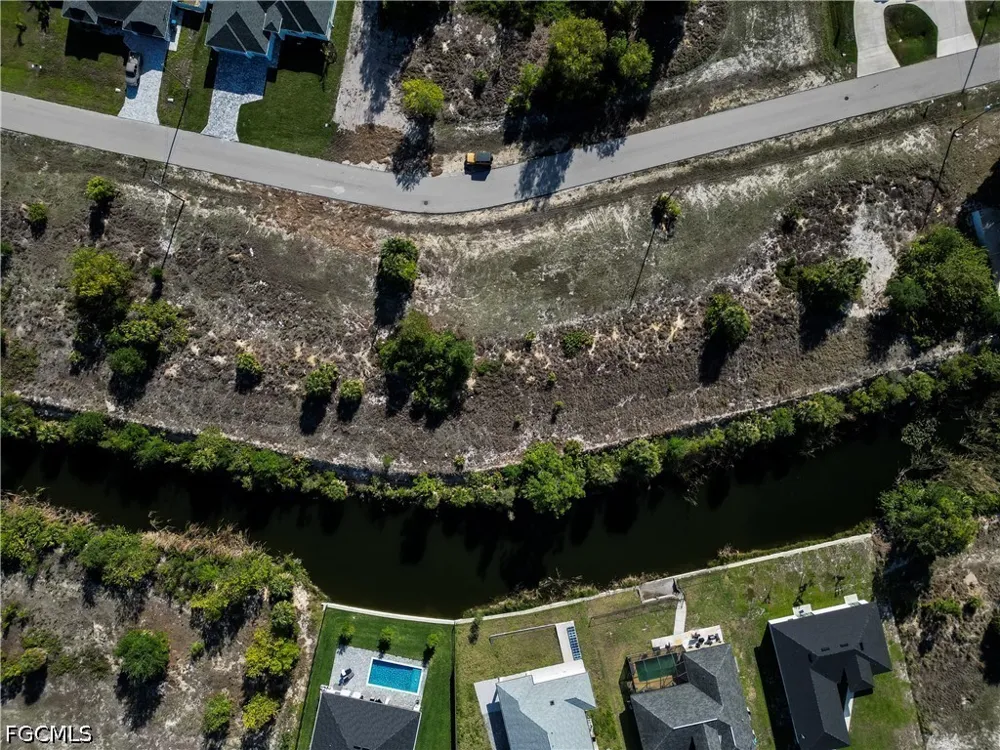 SW 9th Place Cape Coral, FL 33991