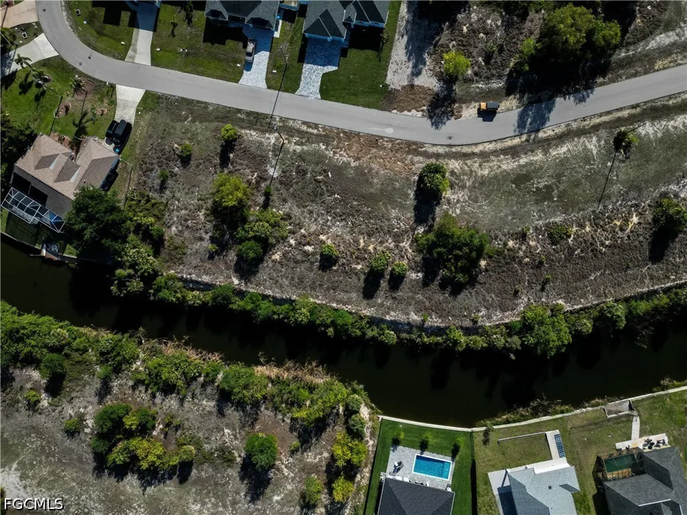 SW 9th Place Cape Coral, FL 33991