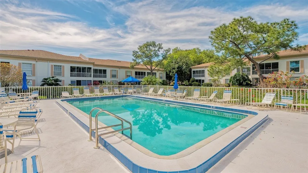 5246 WEDGEWOOD LANE #60 Sarasota, FL 34235