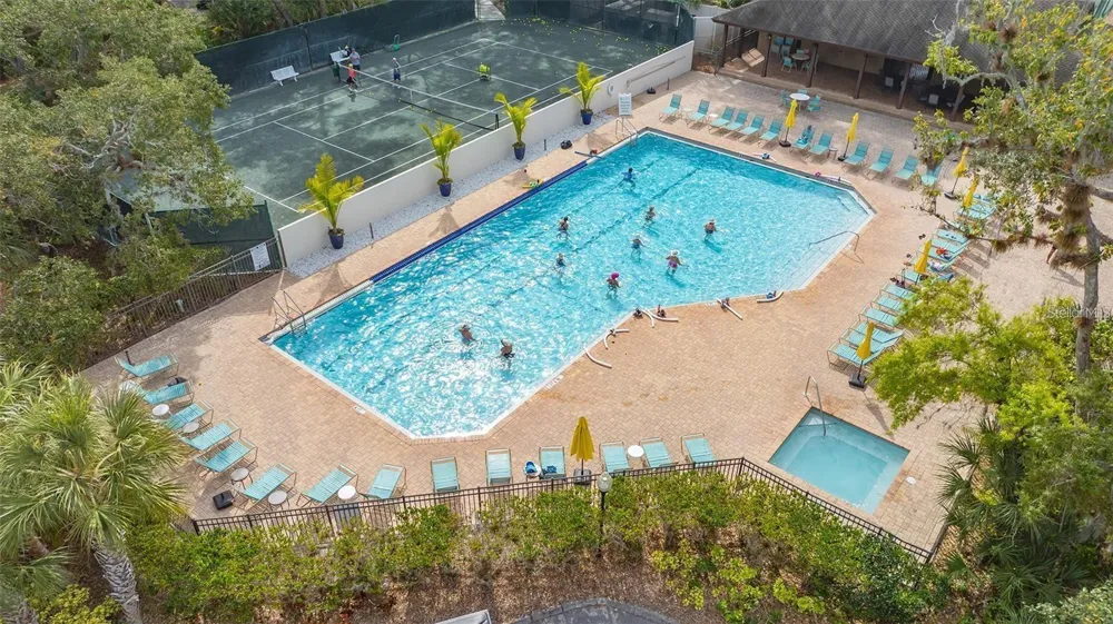 5246 WEDGEWOOD LANE #60 Sarasota, FL 34235