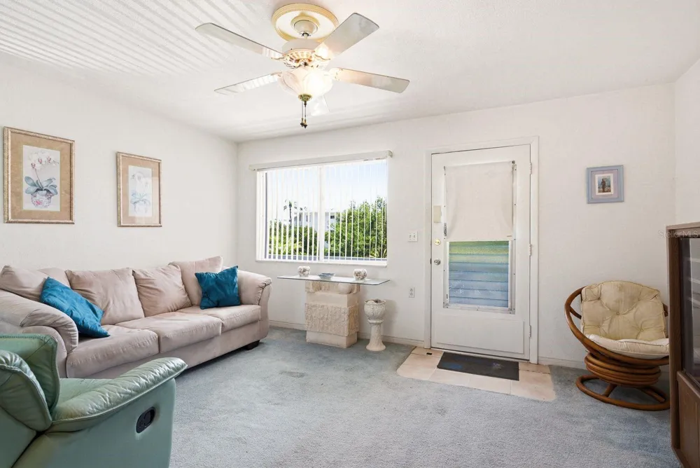 8220 112TH STREET #208 Seminole, FL 33772