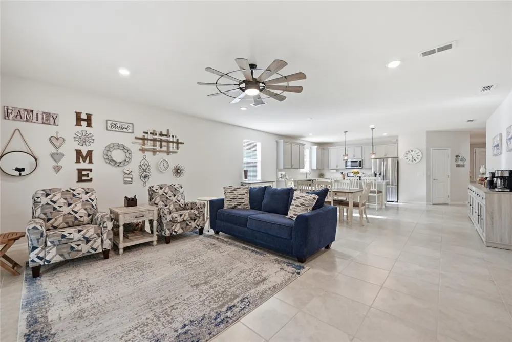 4594 FARMHOUSE GATE TRAIL Jacksonville, FL 32226