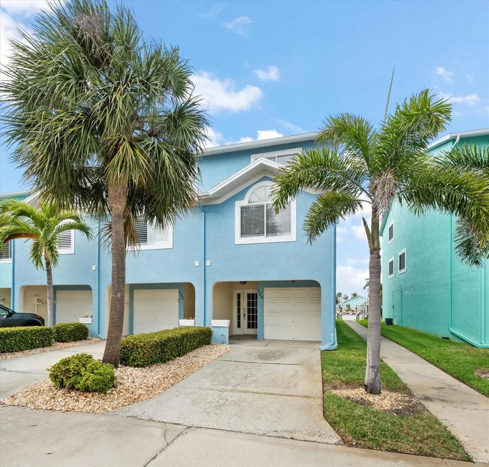 124 MARCDALE BOULEVARD Indian Rocks Beach, FL 33785