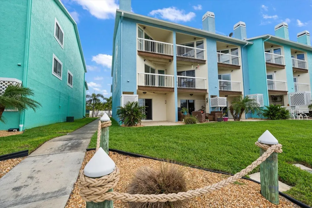 124 MARCDALE BOULEVARD Indian Rocks Beach, FL 33785