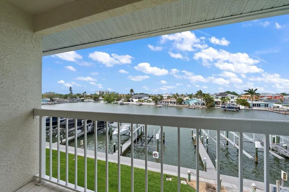124 MARCDALE BOULEVARD Indian Rocks Beach, FL 33785
