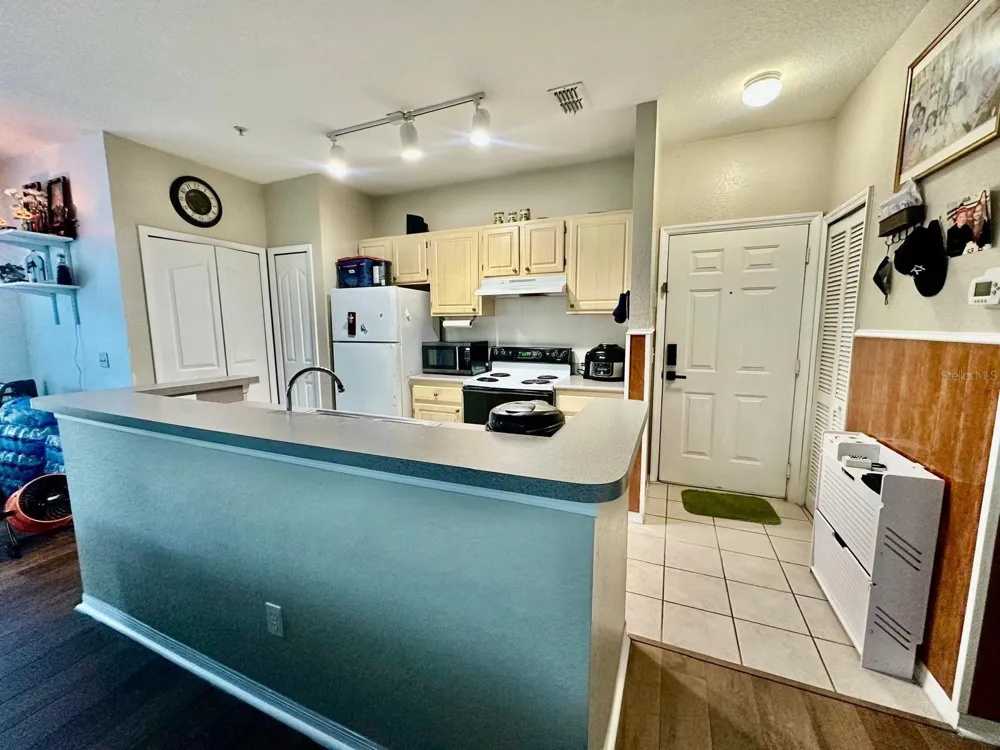 2718 MAITLAND CROSSING WAY #207 Orlando, FL 32810