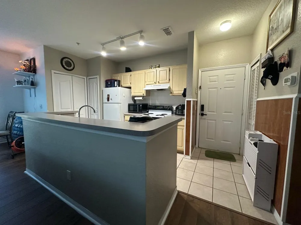 2718 MAITLAND CROSSING WAY #207 Orlando, FL 32810