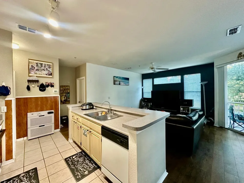 2718 MAITLAND CROSSING WAY #207 Orlando, FL 32810