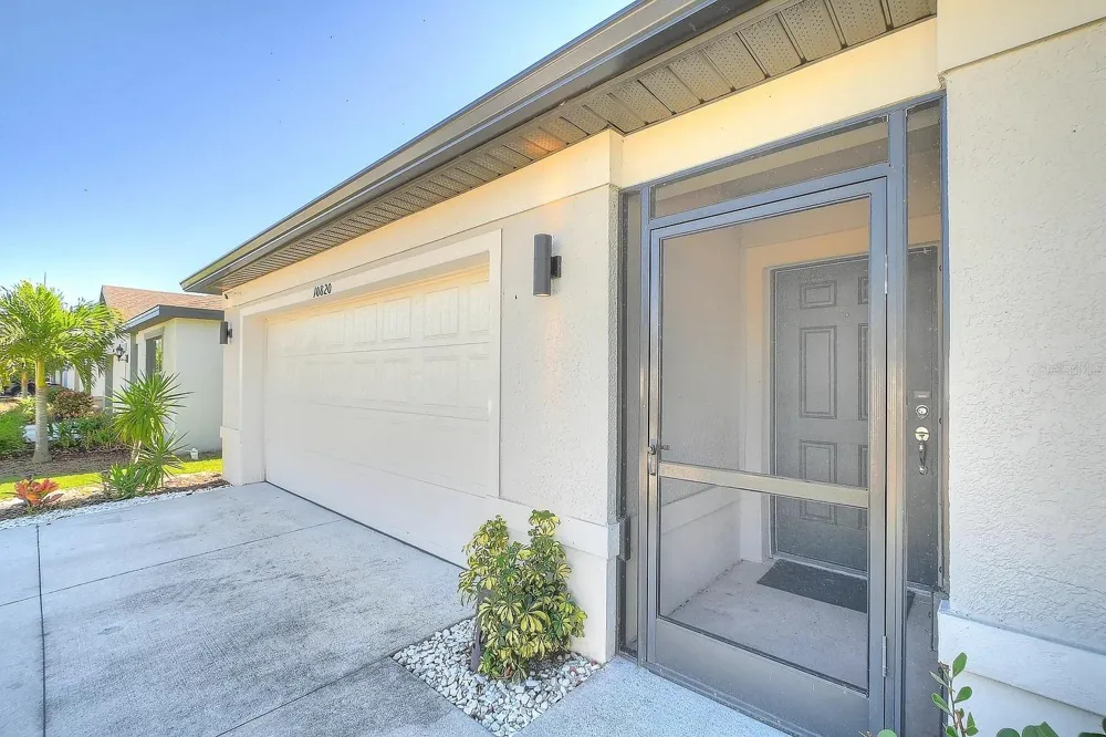 10820 MARLBERRY WAY North Fort Myers, FL 33917