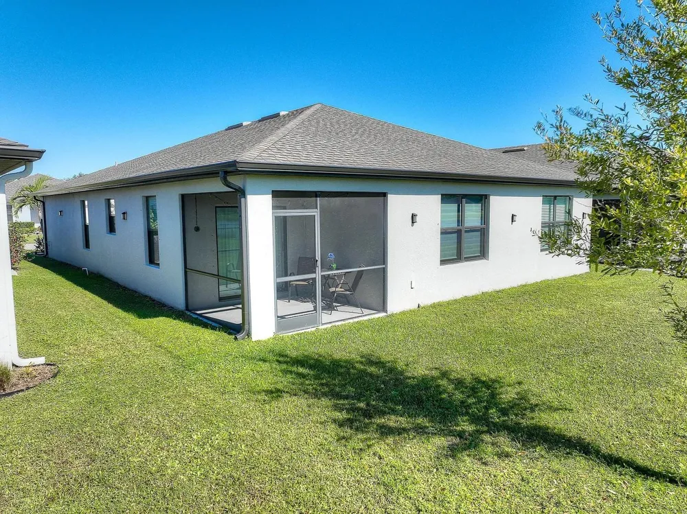 10820 MARLBERRY WAY North Fort Myers, FL 33917
