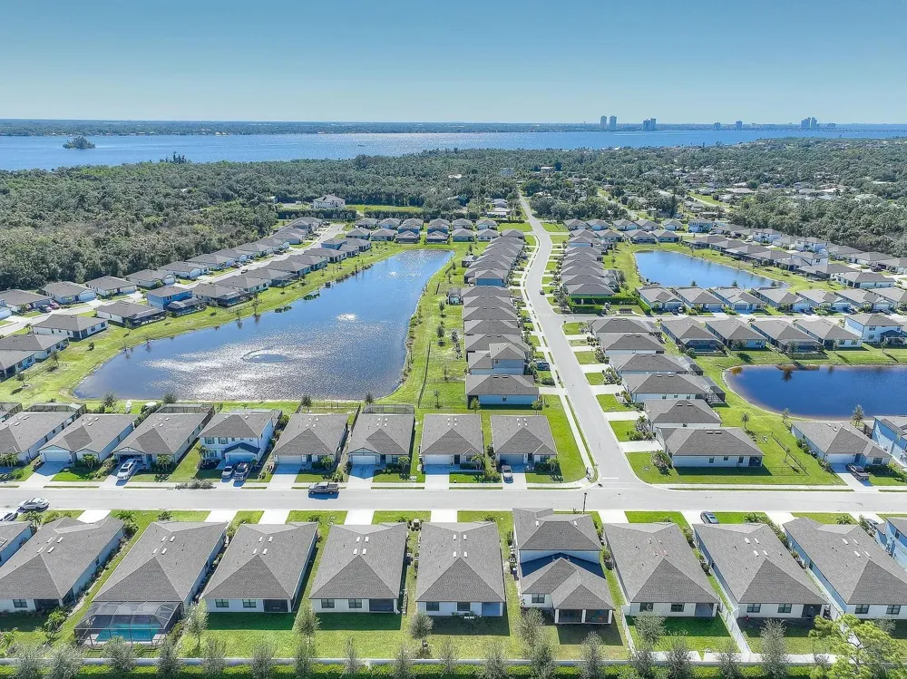 10820 MARLBERRY WAY North Fort Myers, FL 33917