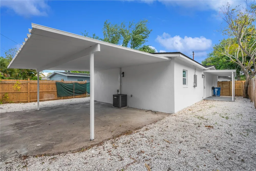 3243 6TH AVENUE S St Petersburg, FL 33712