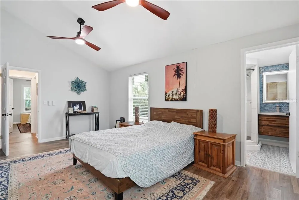 130 86TH TERRACE Treasure Island, FL 33706