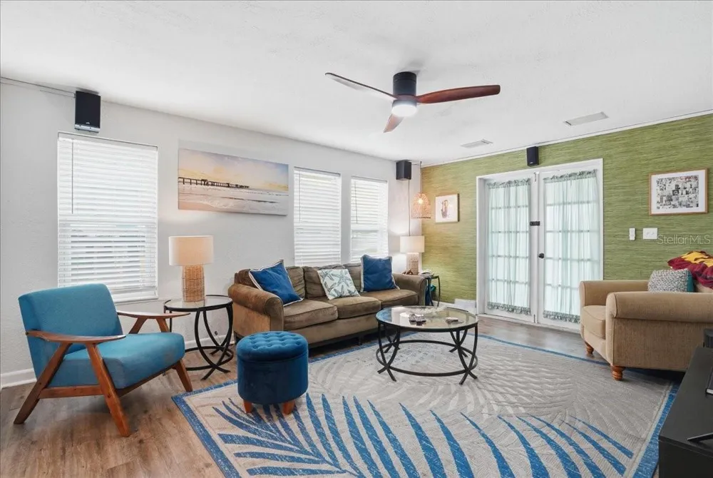 130 86TH TERRACE Treasure Island, FL 33706