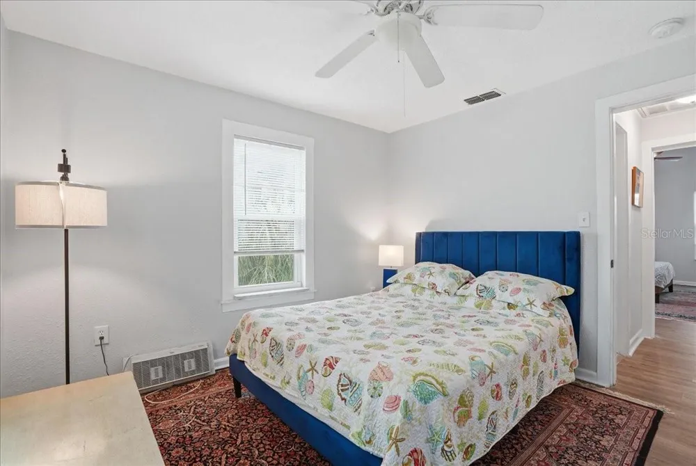 130 86TH TERRACE Treasure Island, FL 33706