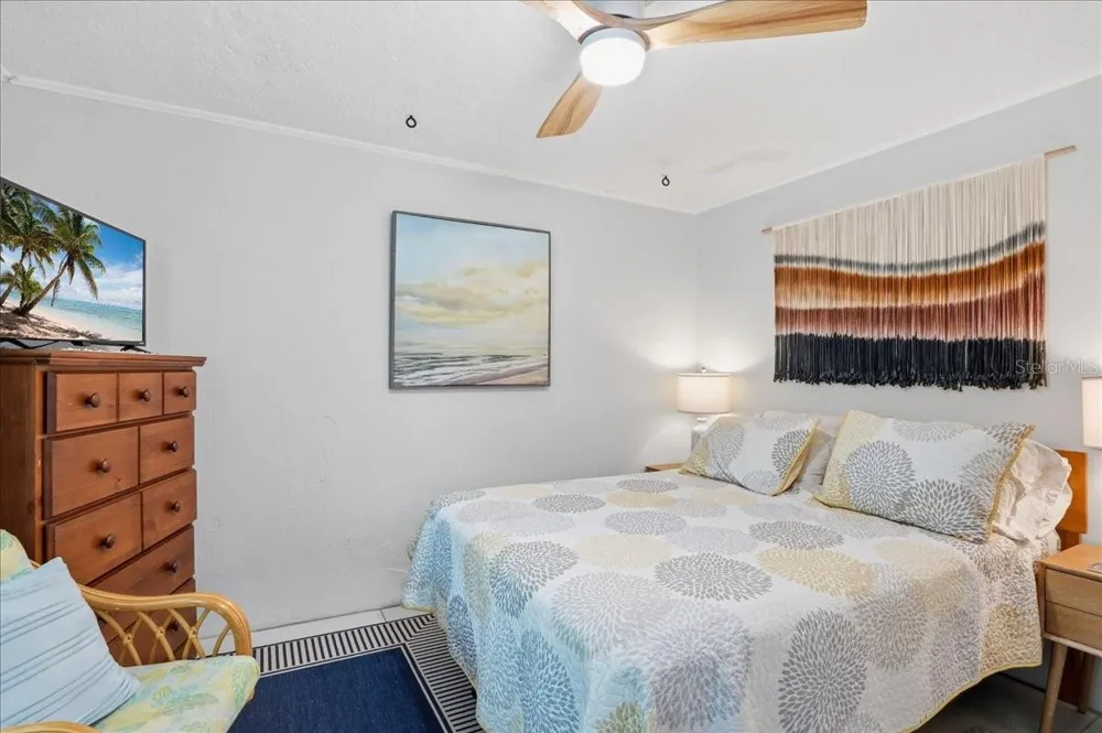 130 86TH TERRACE Treasure Island, FL 33706