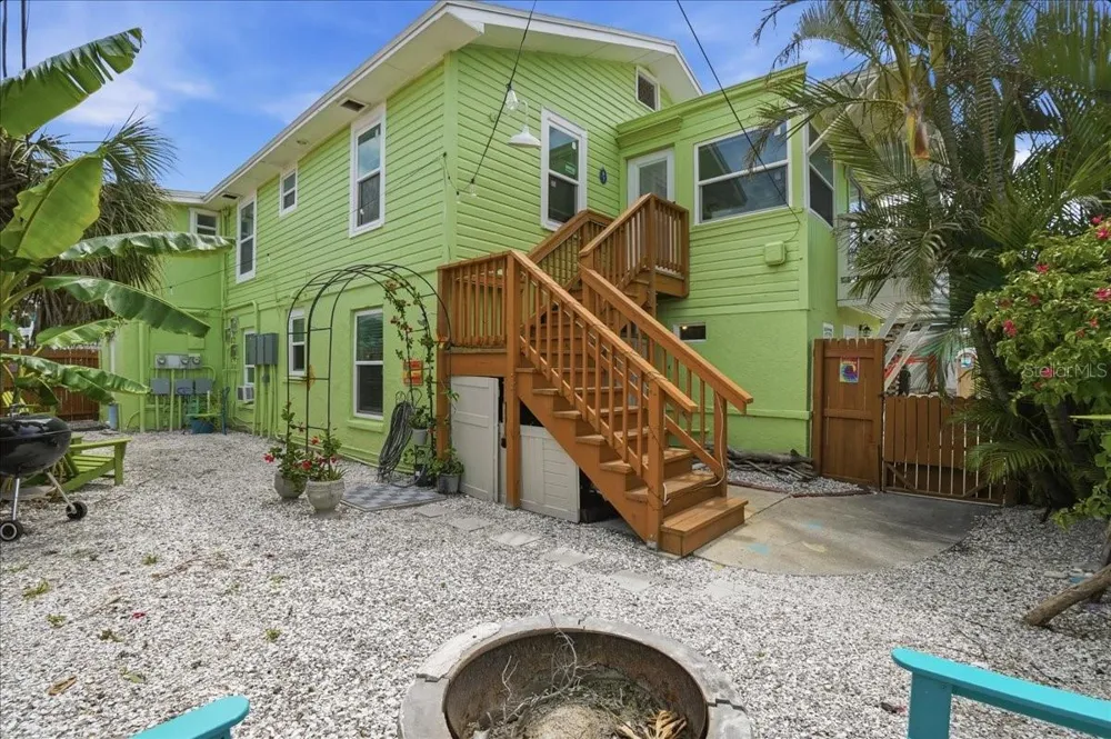 130 86TH TERRACE Treasure Island, FL 33706