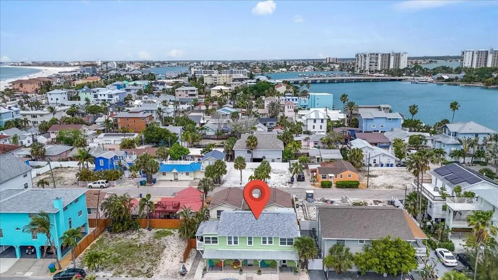 130 86TH TERRACE Treasure Island, FL 33706