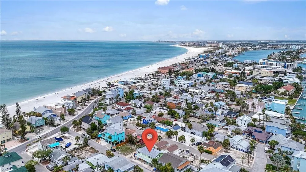 130 86TH TERRACE Treasure Island, FL 33706
