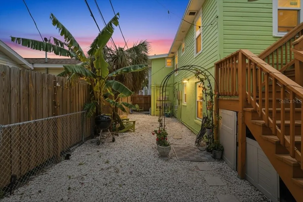 130 86TH TERRACE Treasure Island, FL 33706