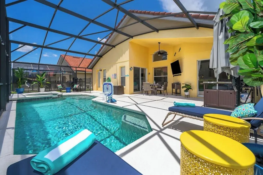 136 ROSSO DRIVE Davenport, FL 33837