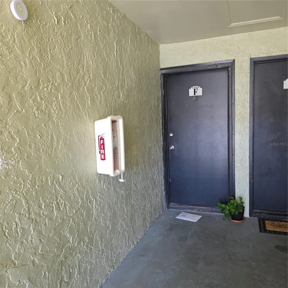 922 LAKE DESTINY ROAD #F Altamonte Springs, FL 32714