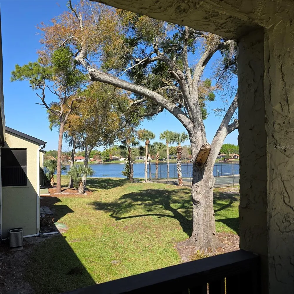 922 LAKE DESTINY ROAD #F Altamonte Springs, FL 32714