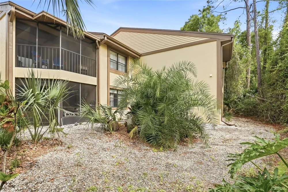 130 WOODLAKE WYNDE #130 Oldsmar, FL 34677