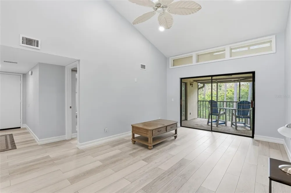 130 WOODLAKE WYNDE #130 Oldsmar, FL 34677