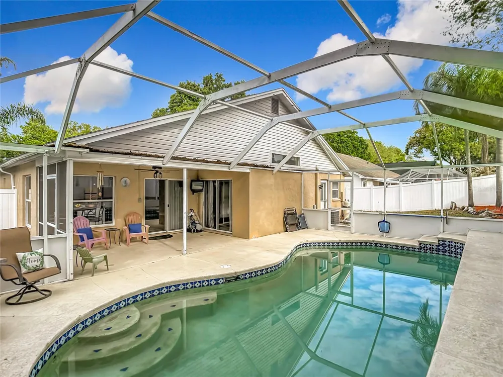 2631 GREEN VALLEY STREET Valrico, FL 33596