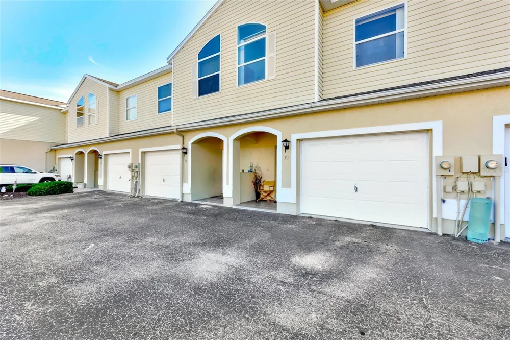6400 46TH AVENUE #71 Kenneth City, FL 33709