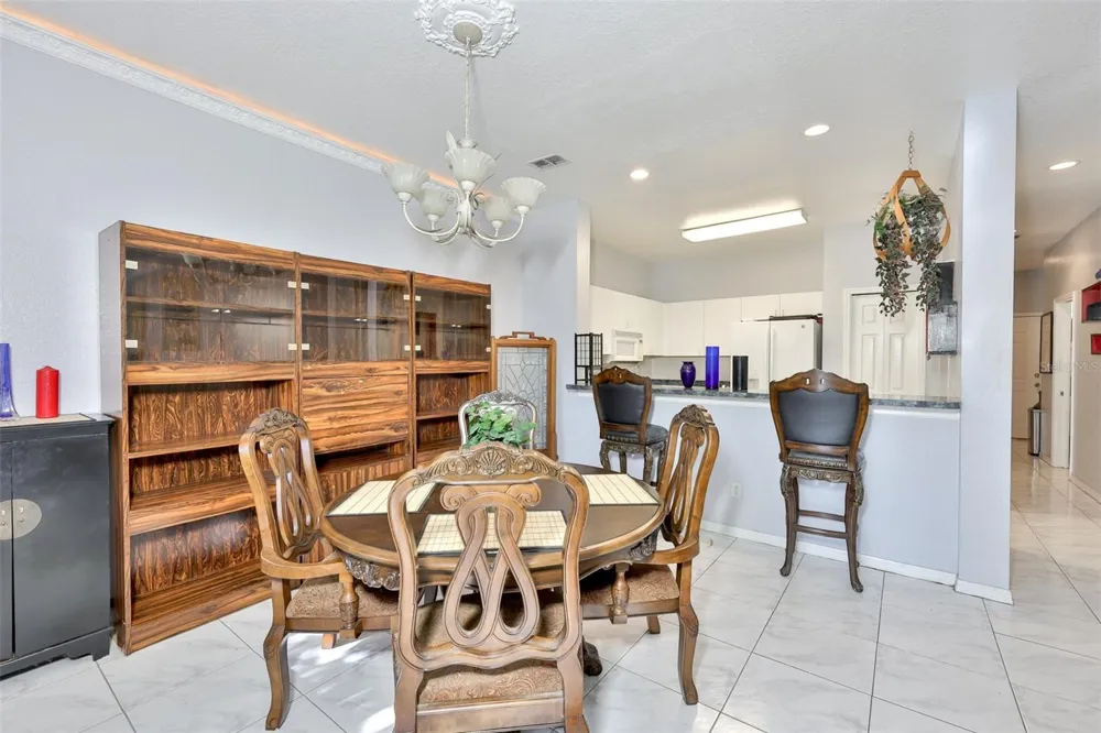 6400 46TH AVENUE #71 Kenneth City, FL 33709